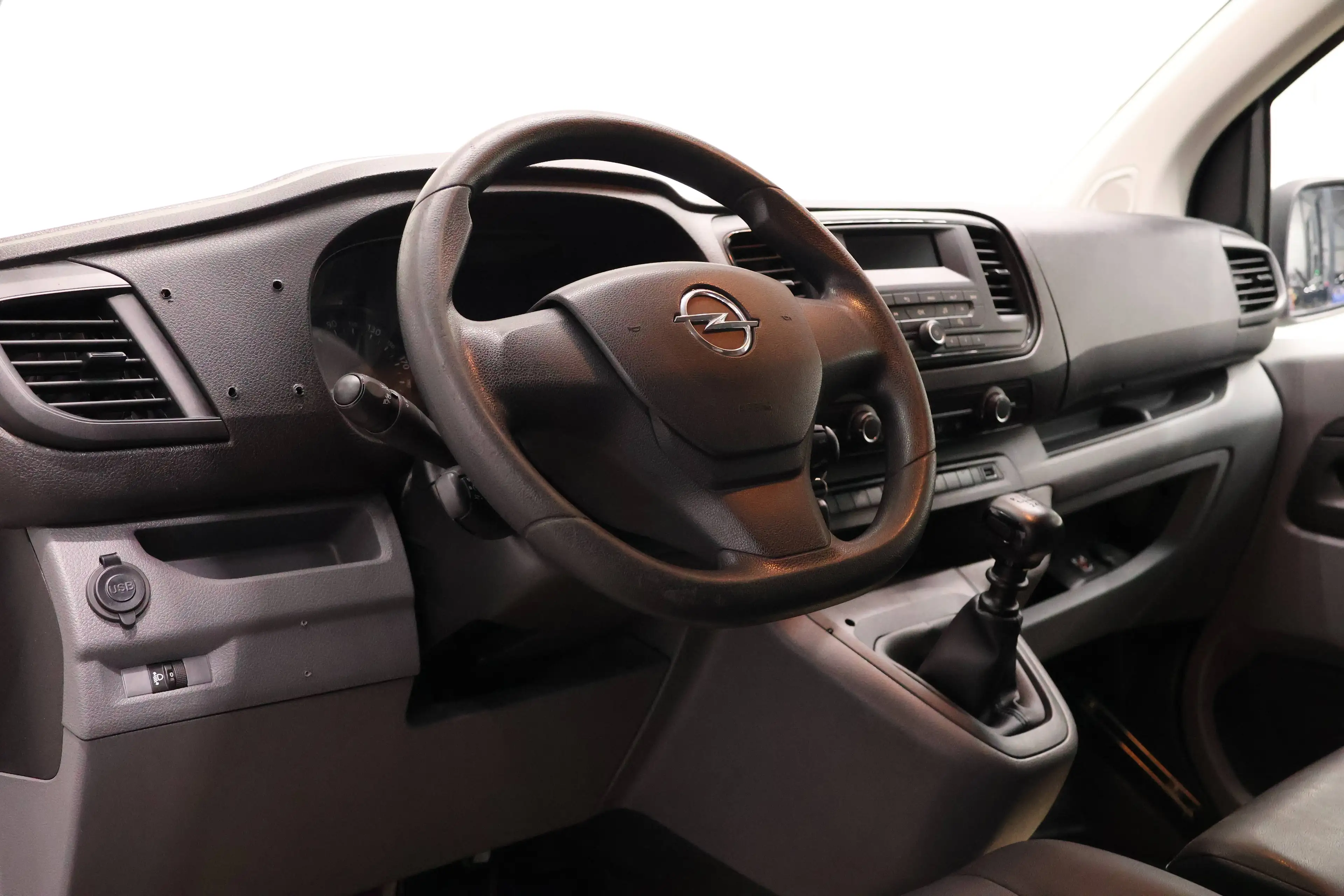 Opel Vivaro 1.5D Long version — photo 7