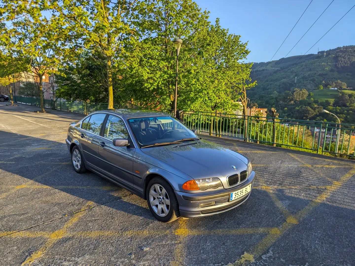BMW 325 325i - 2