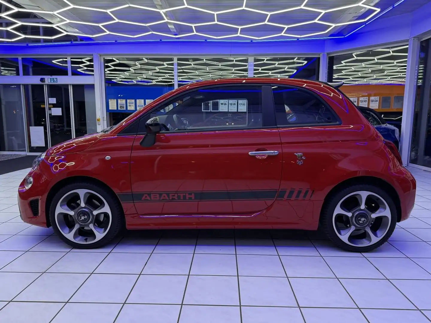 Abarth 595C 1.4 Cabrio Rot - 2