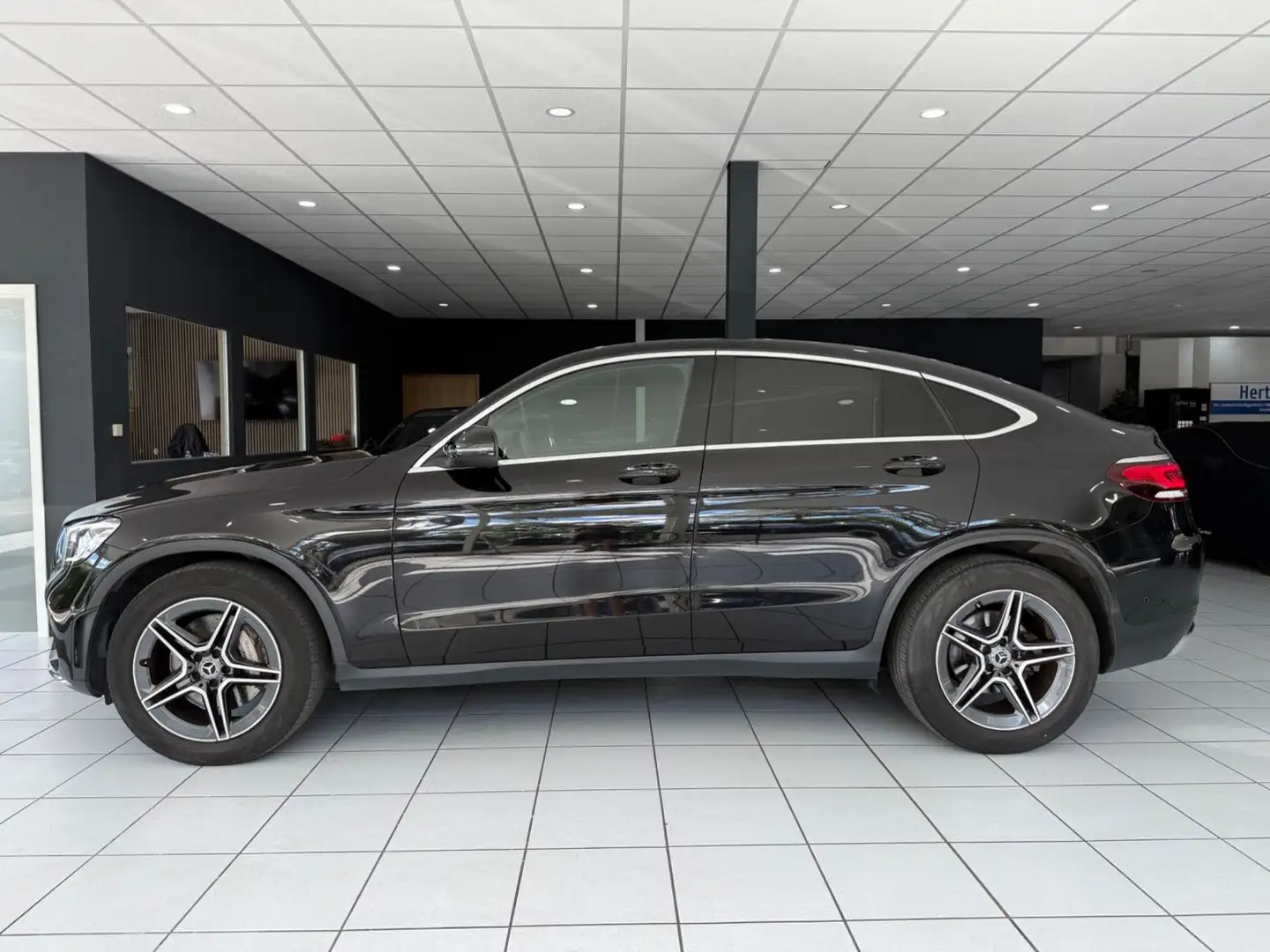 Mercedes-Benz GLC 220 d 4M Coupe*AMG*KAMERA*MBEAM*CARPLAY*AHK* Noir - 2