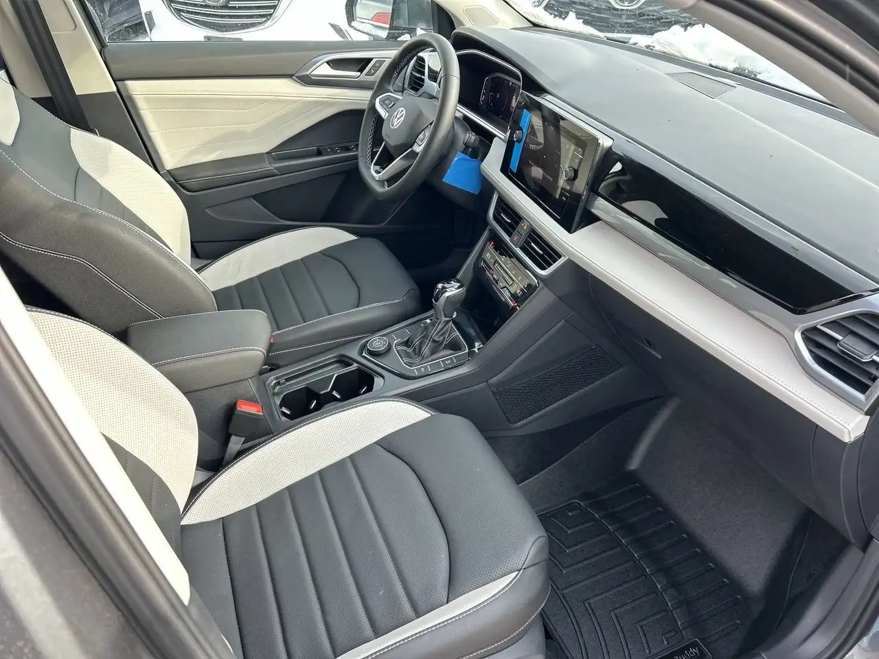 Volkswagen Taos снимка Volkswagen Taos