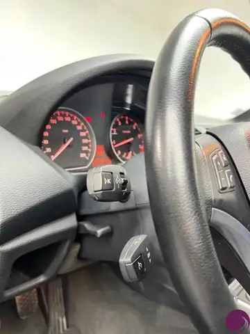 BMW 1 Series view 10