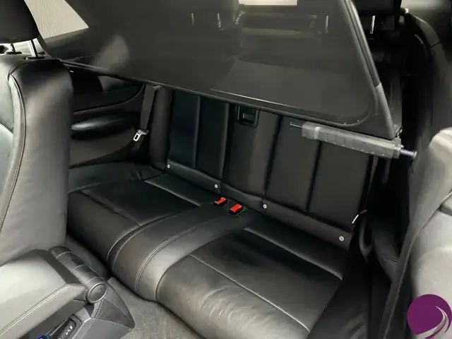 BMW 1 Series view 8