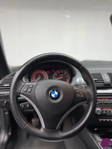 BMW 1 Series view 12