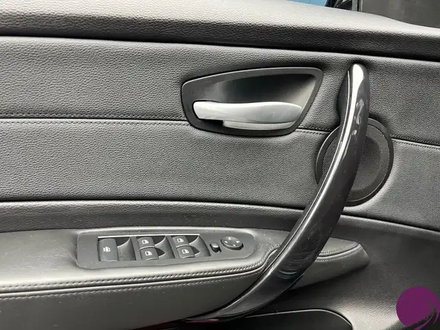 BMW 1 Series view 13