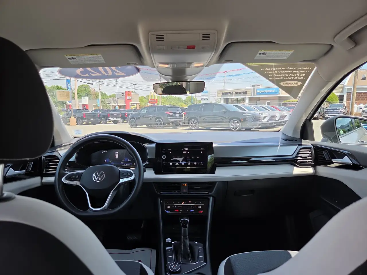 Volkswagen Taos снимка Volkswagen Taos