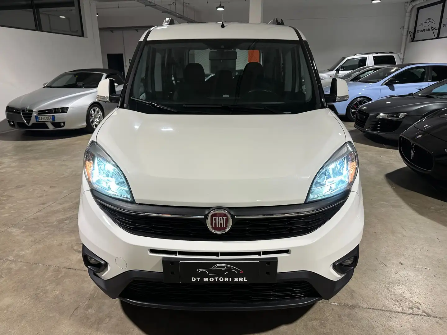 Fiat Doblo Doblò 1.6 MJT 16V 120CV Lounge bijela - 2