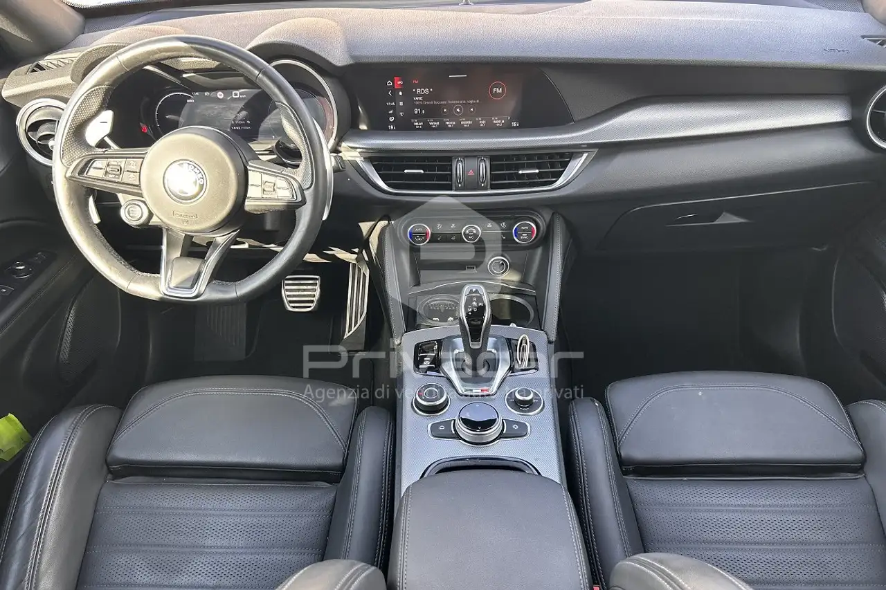 Alfa Romeo Stelvio 2024 — фото 10