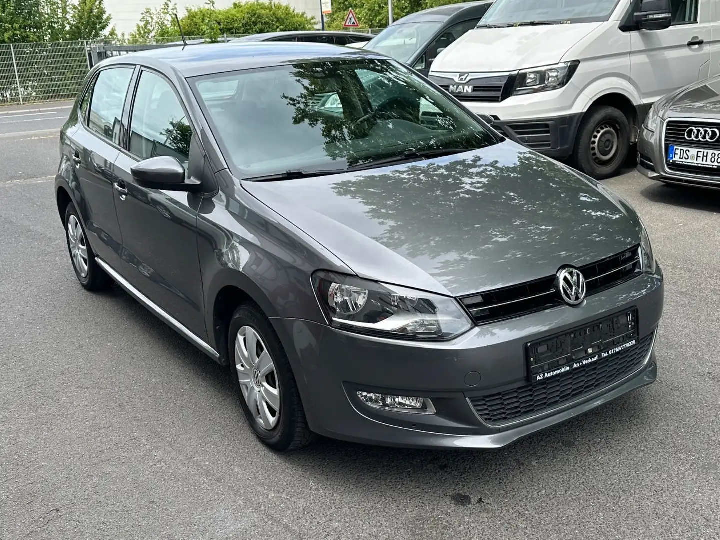 Volkswagen Polo V Highline BM/BMT~TÜV NEU~EU5~4 TÜRER~PDC Grijs - 1