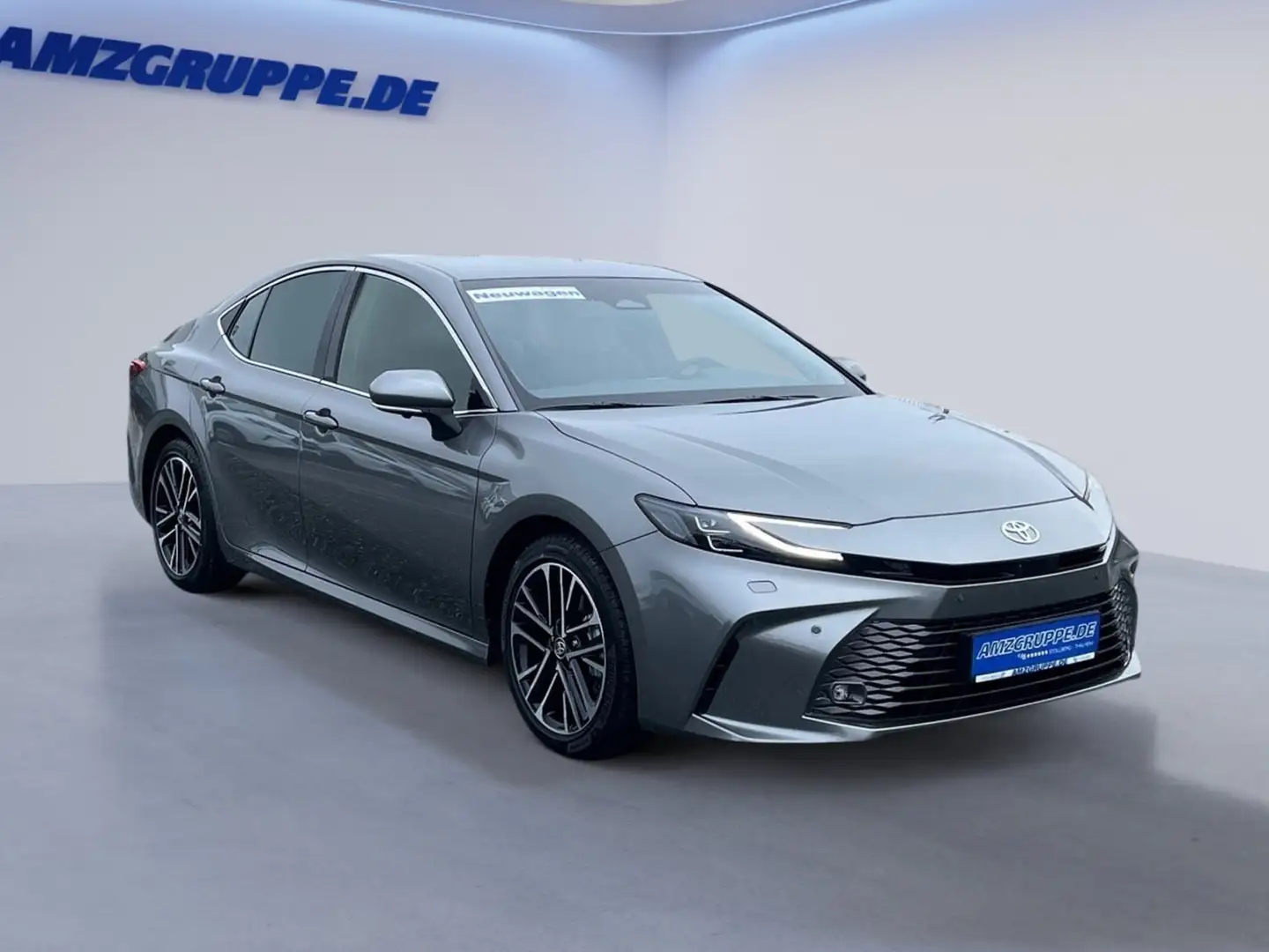 Toyota Camry 2.5 Hybrid Executive Navi+Kamera+LED+Winterpak Grau - 1