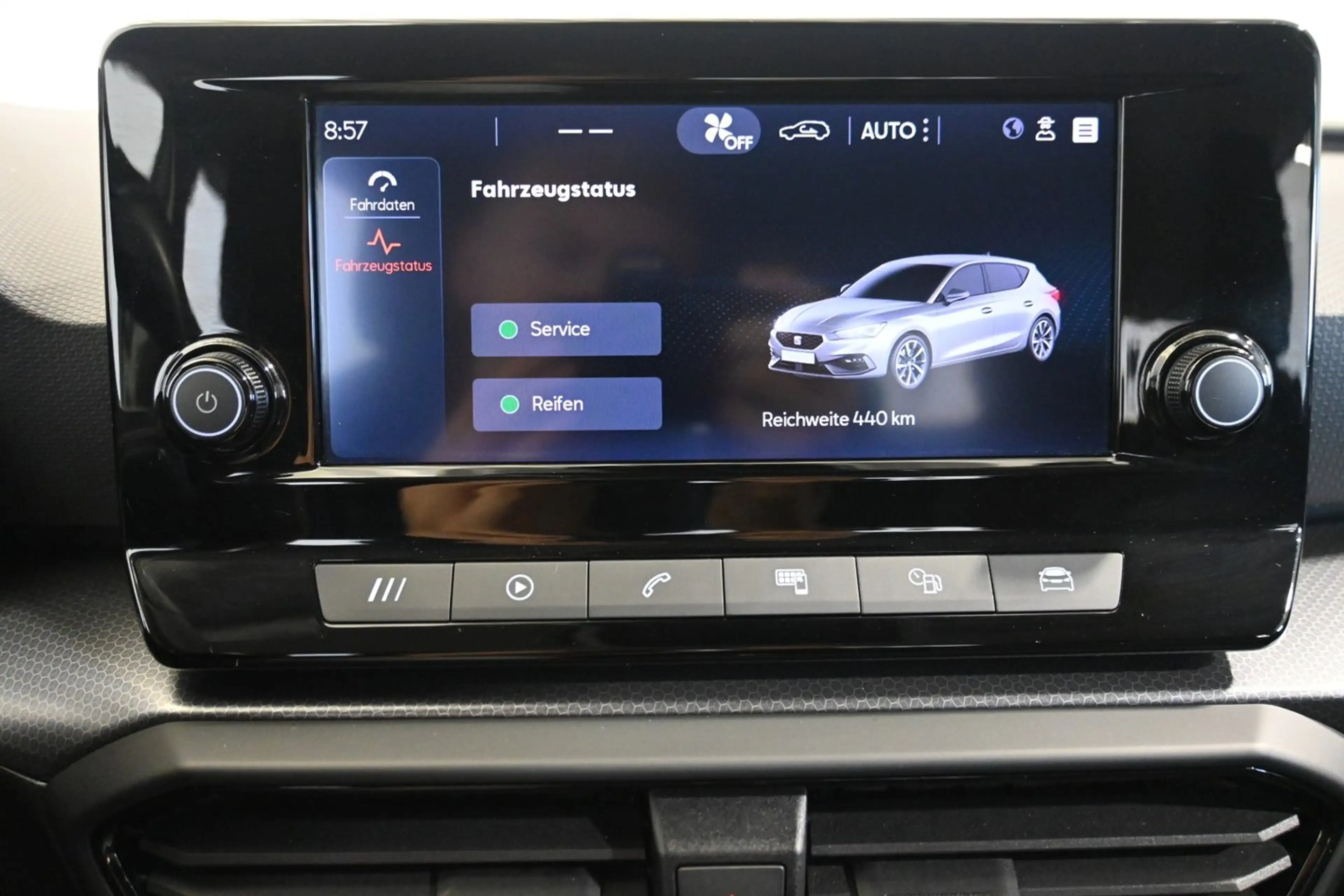 SEAT Leon Reference 1.0 TSI — photo 14