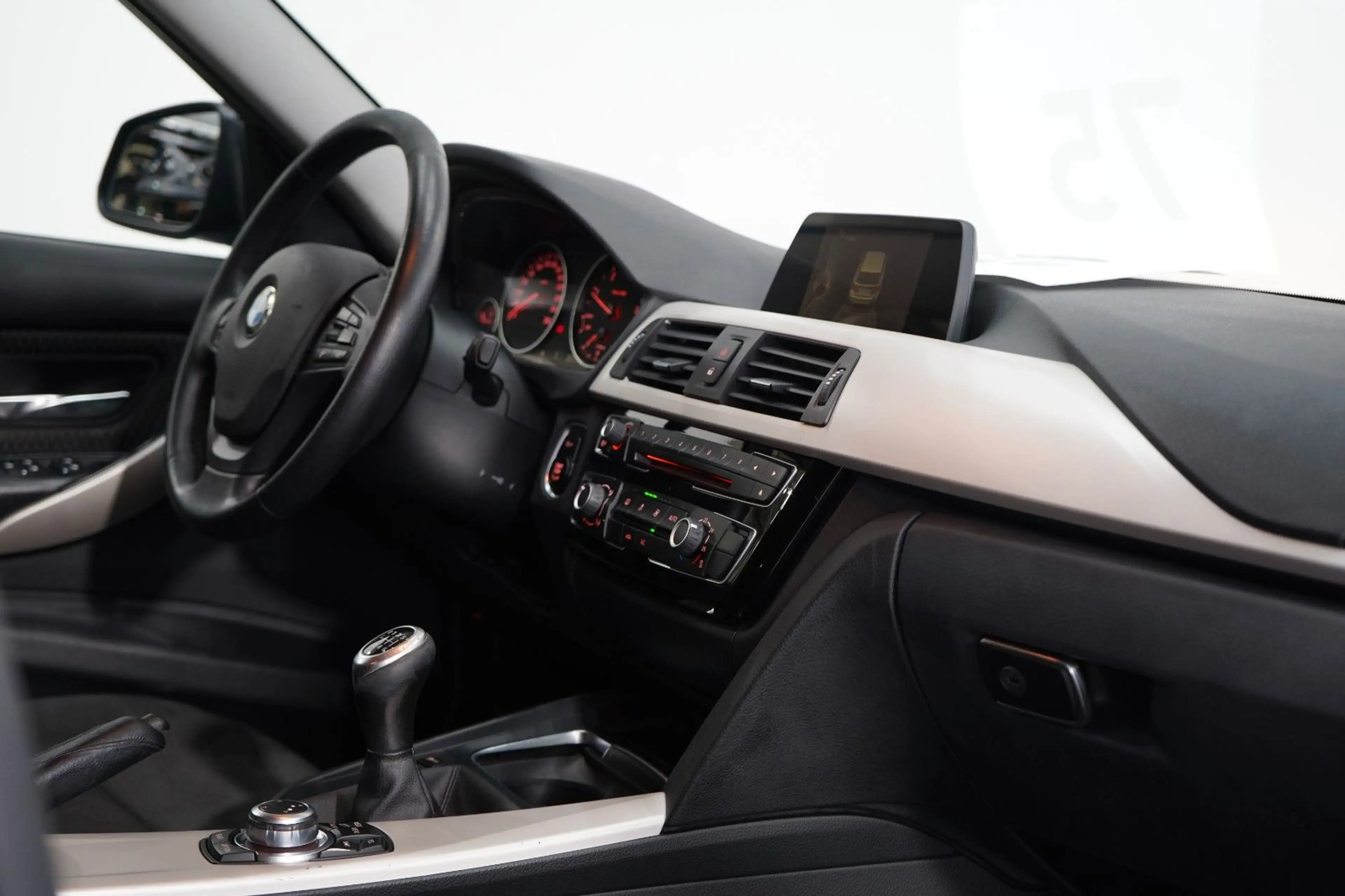 BMW 316 d Touring*2.Hand*Navi*Keyless*Komfort-Zugang — photo 13