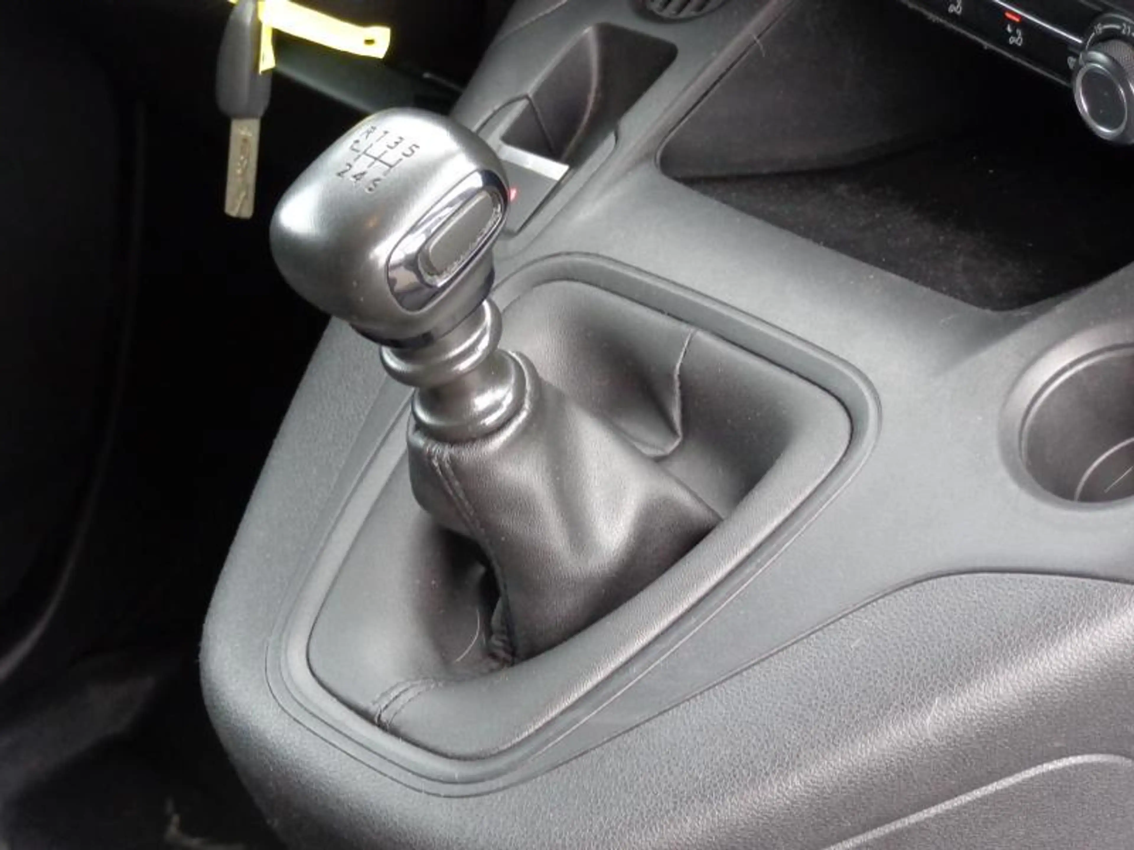 Peugeot Partner 1.5HDi 3Pl - GPS - Caméra - Clim — photo 11