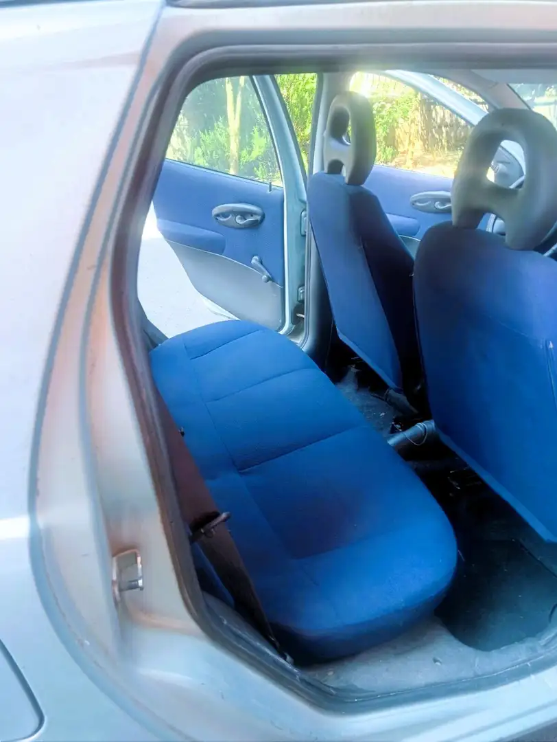 Fiat Punto Punto 5p 1.2 Feel Verde - 2