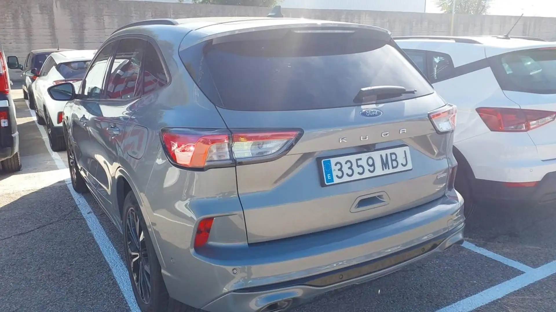 Ford Kuga 2.5 Duratec FHEV ST-Line X 4x2 Aut. Gris - 2