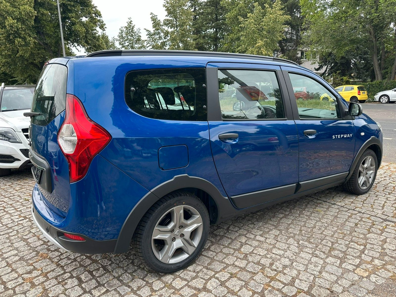 Dacia Lodgy Stepway 7 Sitzer — photo 4