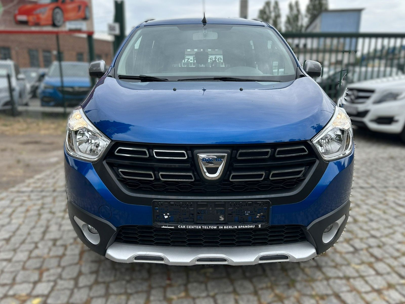 Dacia Lodgy Stepway 7 Sitzer — photo 2