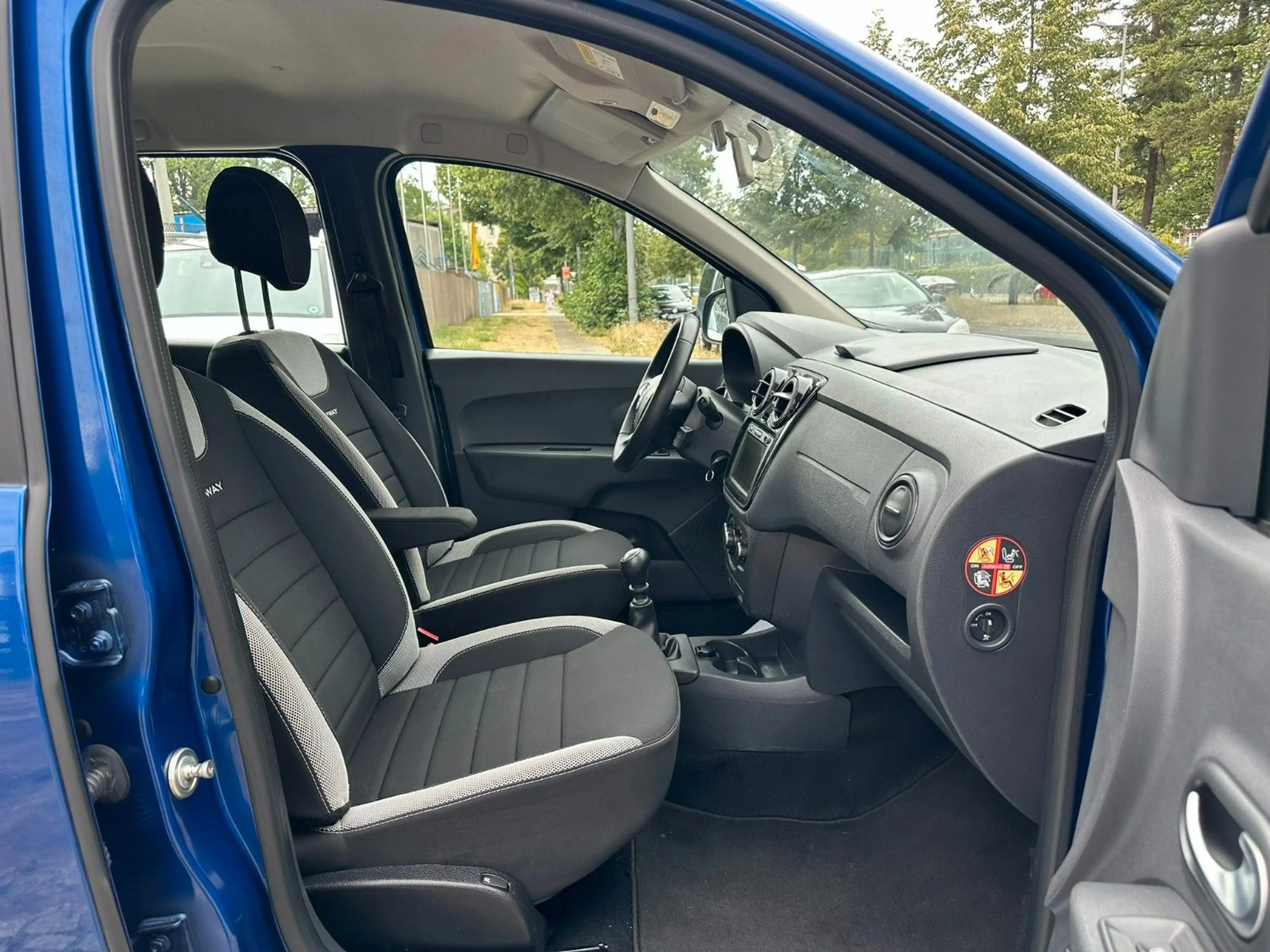 Dacia Lodgy Stepway 7 Sitzer — photo 7