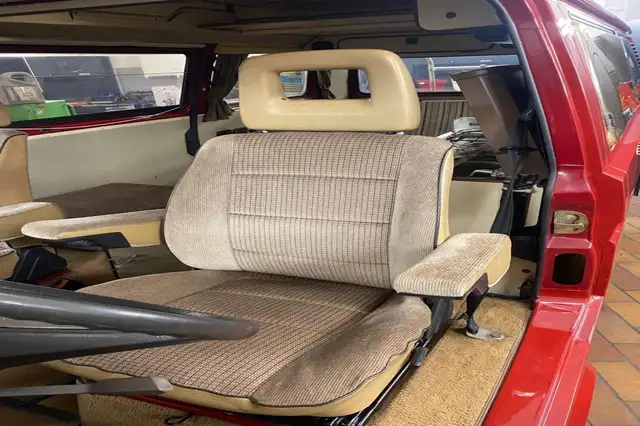 Volkswagen T3 view 12