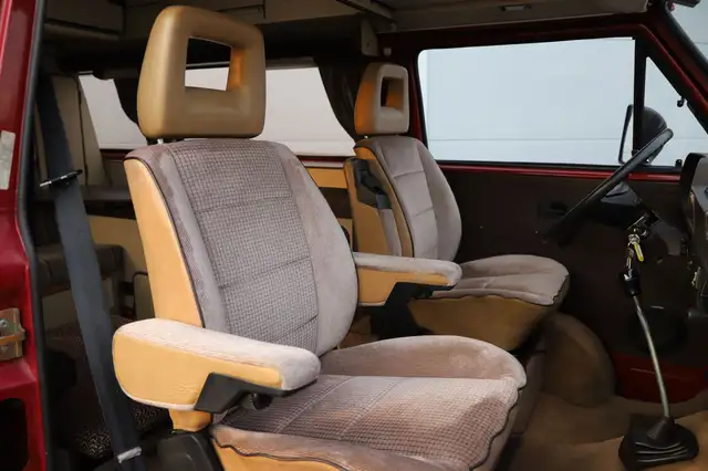 Volkswagen T3 view 10