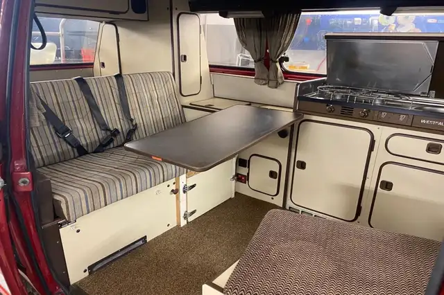 Volkswagen T3 view 14