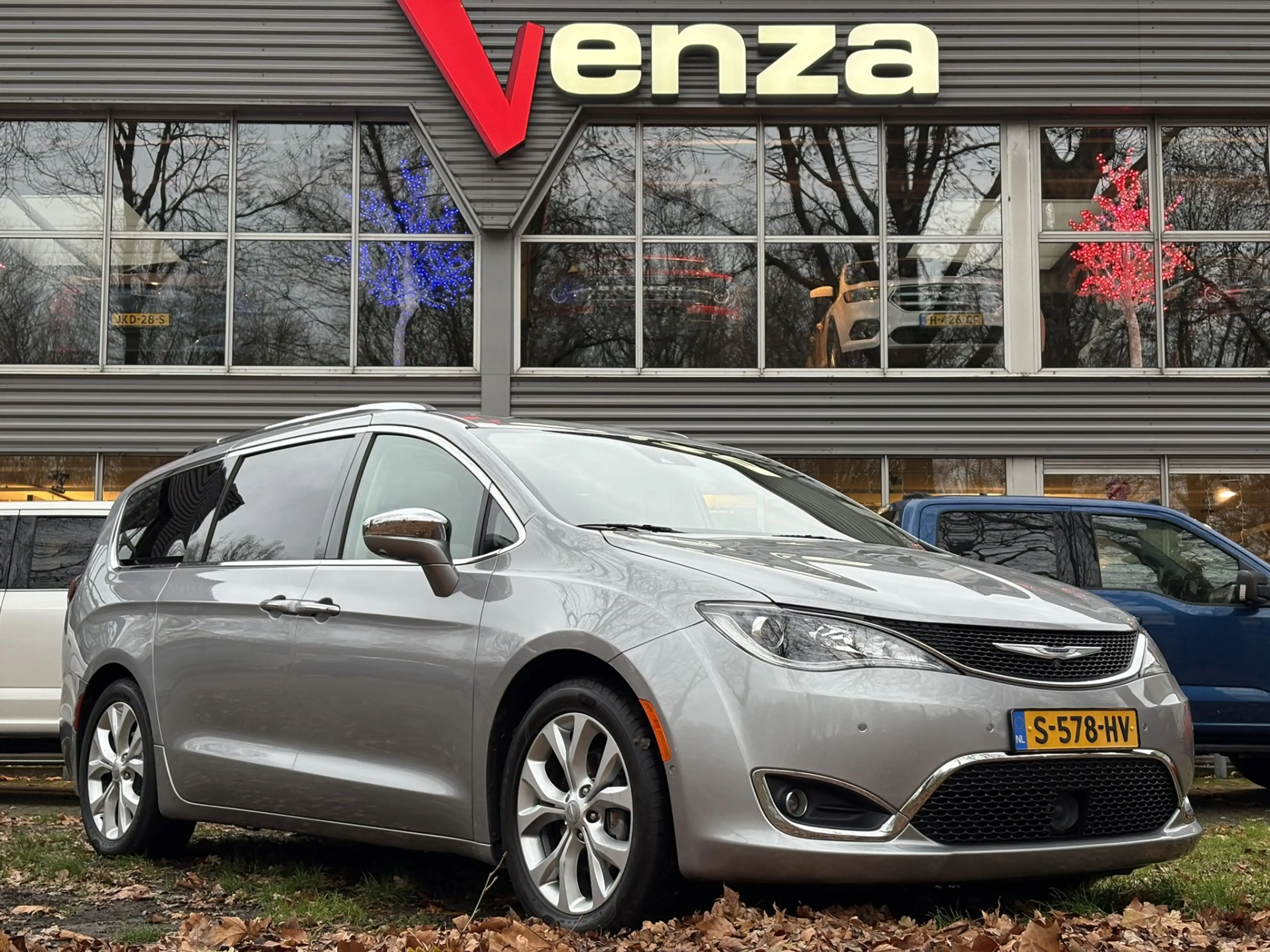 Chrysler Pacifica 3.6 V6 LIMITED - PANO - DVD - NAVI - 360 - LPG - A