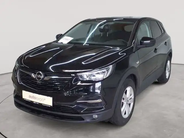 Opel Grandland X view 2