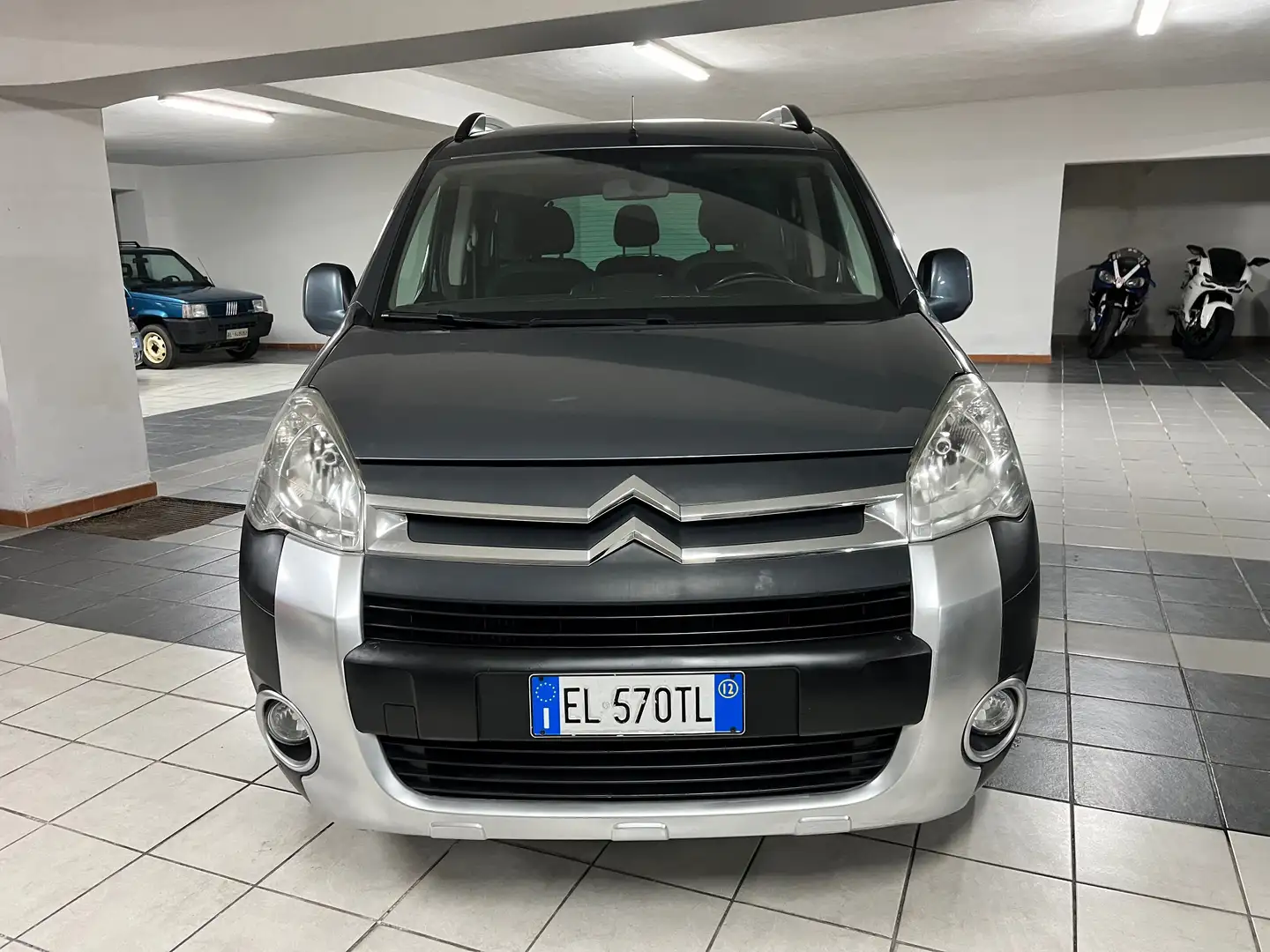 Citroen Berlingo Berlingo 1.6 hdi Xtr Theatre 90cv Grau - 2