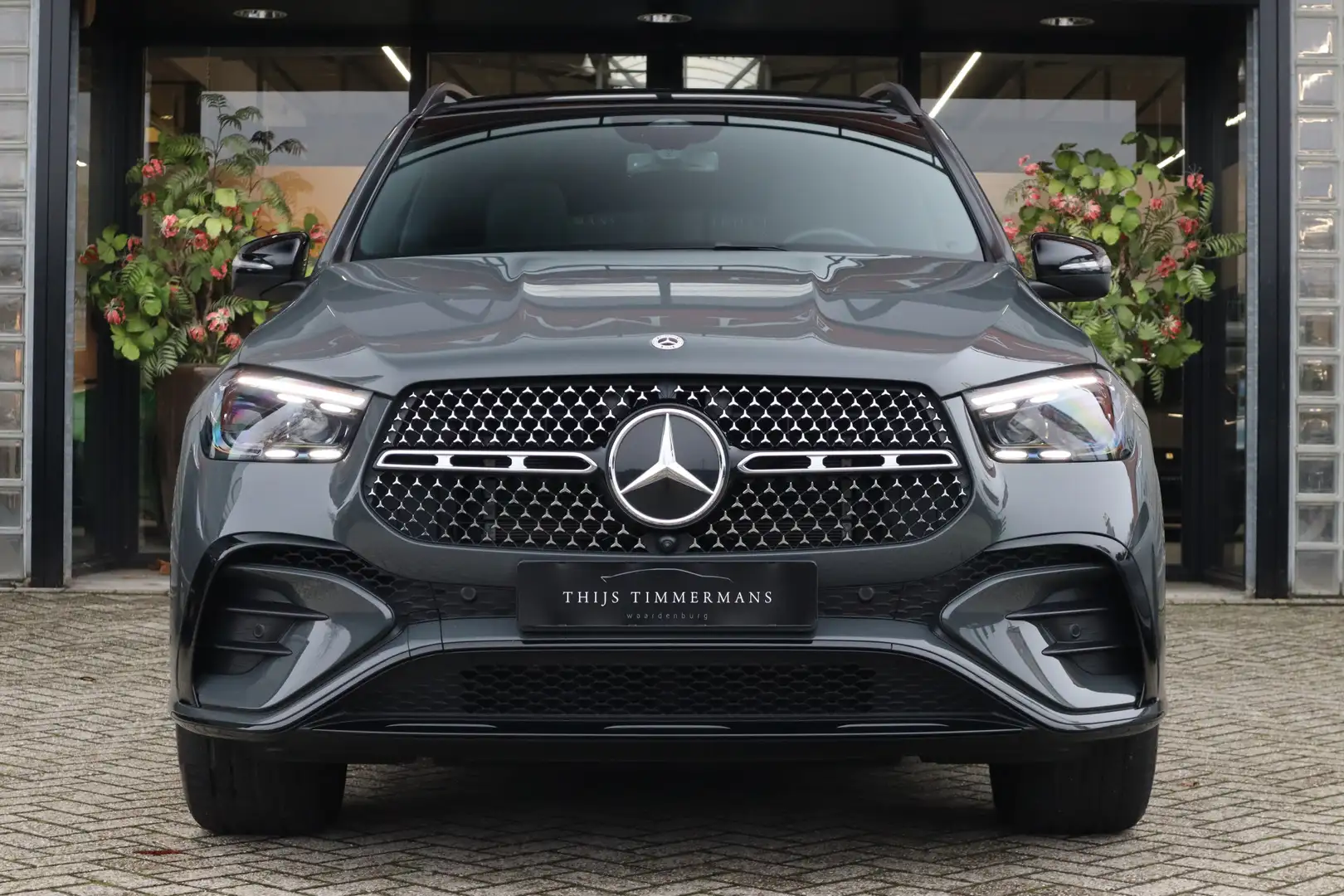 Mercedes-Benz GLE 450 d 4MATIC | AMG-Line, Luchtvering, Rij-ass. Plus pa Grijs - 2