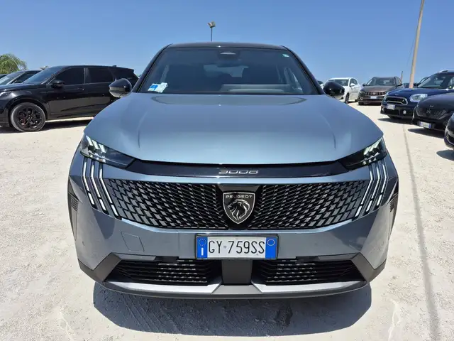 Peugeot 3008 view 6