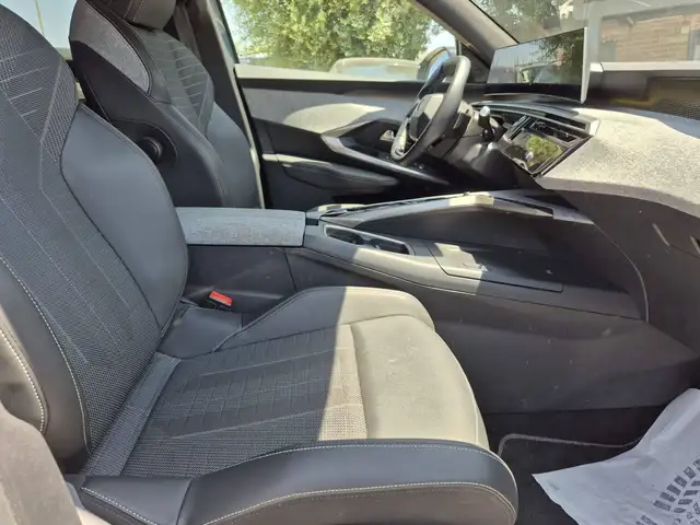 Peugeot 3008 view 7