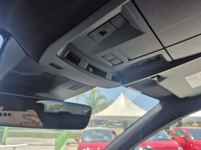 Peugeot 3008 view 12