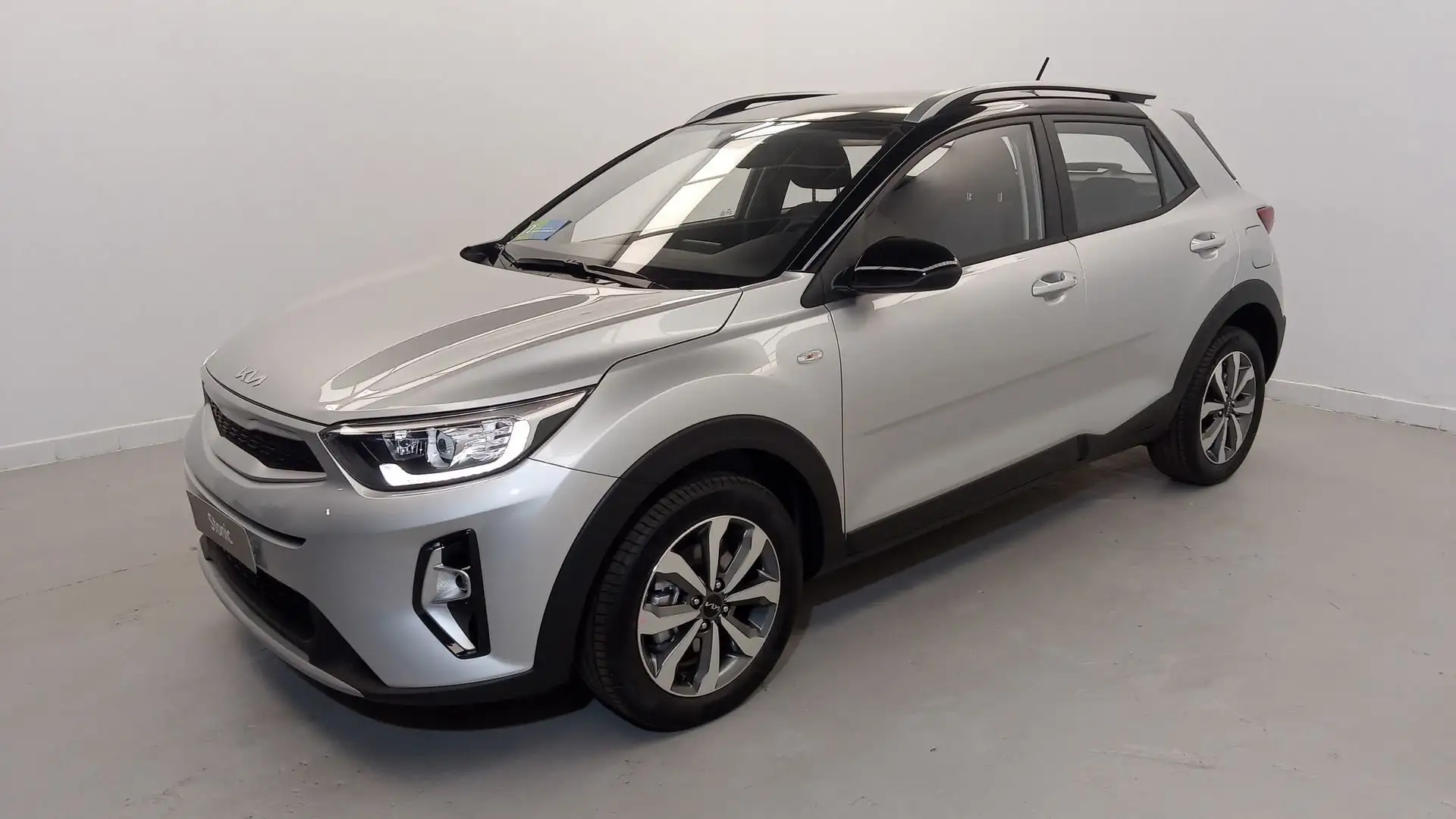 Kia Stonic 1.0 T-GDi MHEV iMT Concept Plus 100 Gris - 2