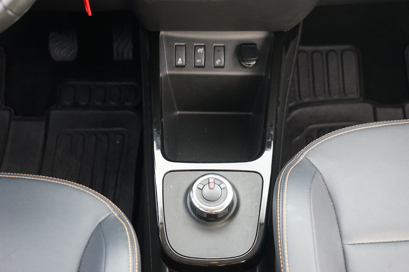 Dacia Spring Electric Comfort Plus Navi DAB Kamera PDC — photo 12
