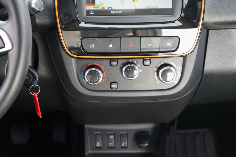 Dacia Spring Electric Comfort Plus Navi DAB Kamera PDC — photo 11
