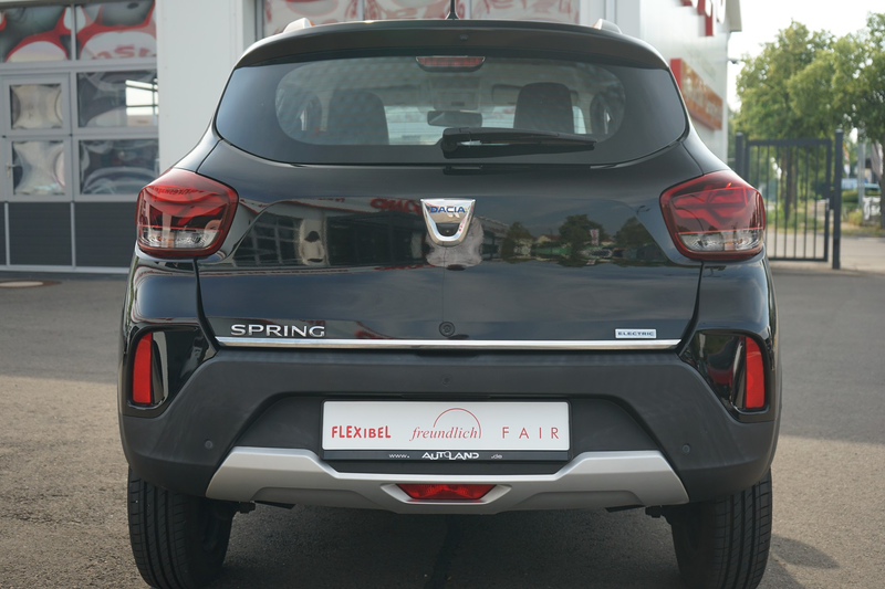 Dacia Spring Electric Comfort Plus Navi DAB Kamera PDC — photo 15