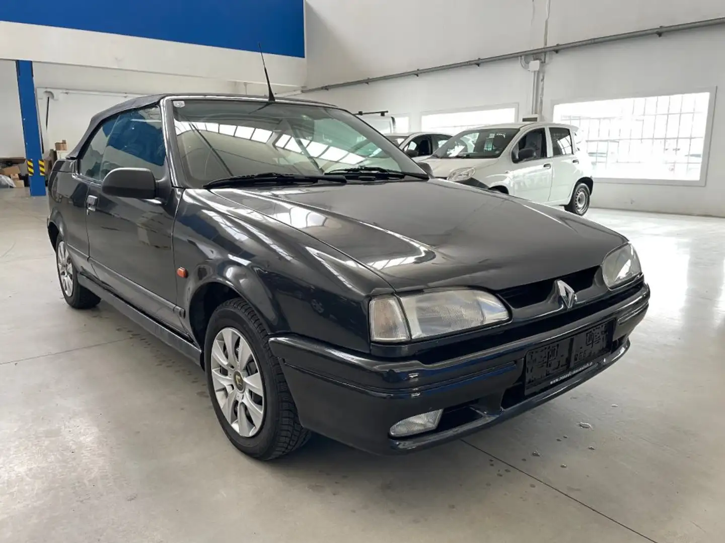 Renault R 19 1.8 SPI cat Cabriolet By Karmann  INTROVABILE Fekete - 1