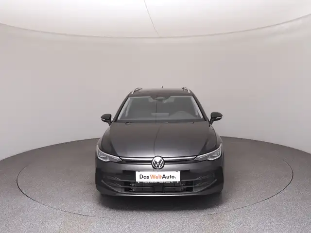 Volkswagen Golf view 3