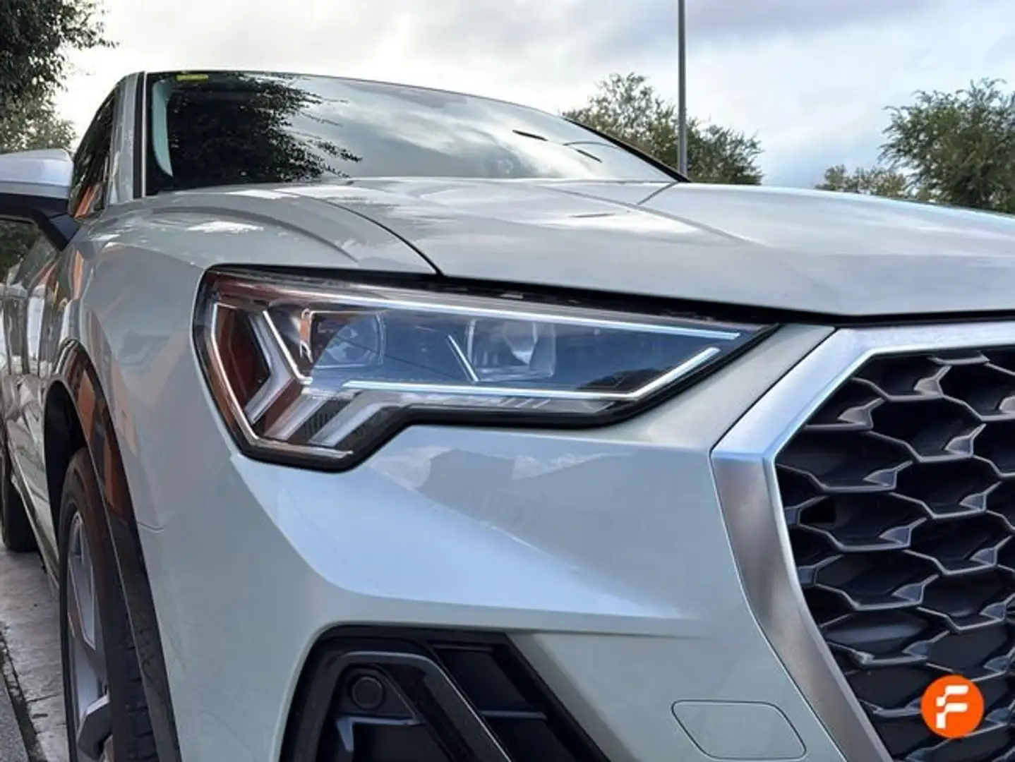 Audi Q3 35 TFSI Gris - 2