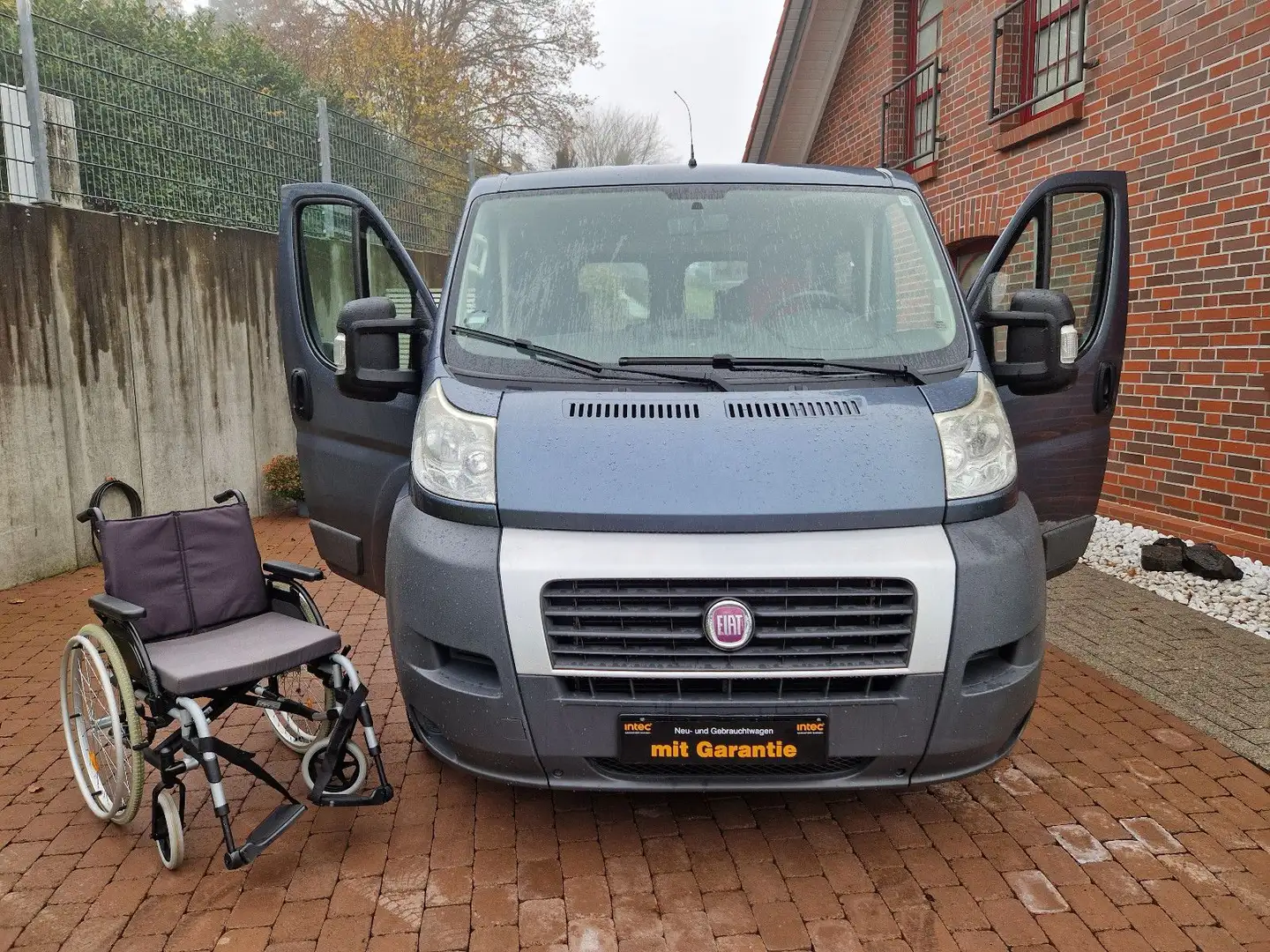 Fiat Ducato 115 Multijet*Behindertenge...*Rolliplatz* Azul - 2