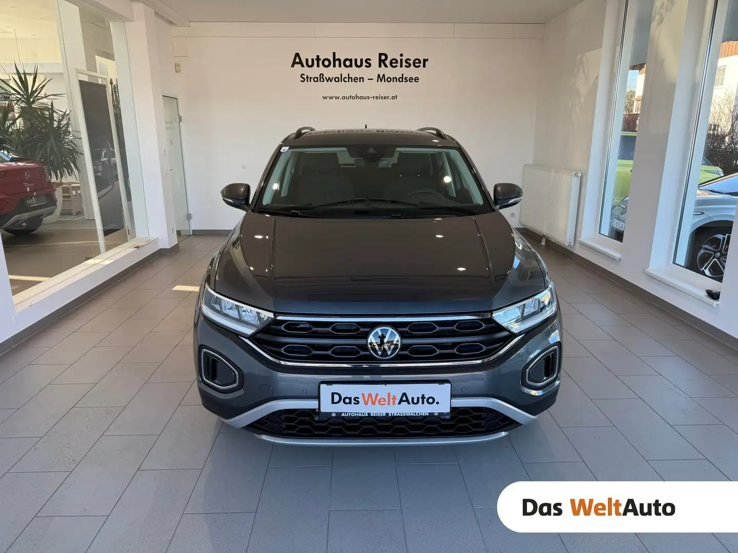Volkswagen T-Roc Friends TSI Grau - 1
