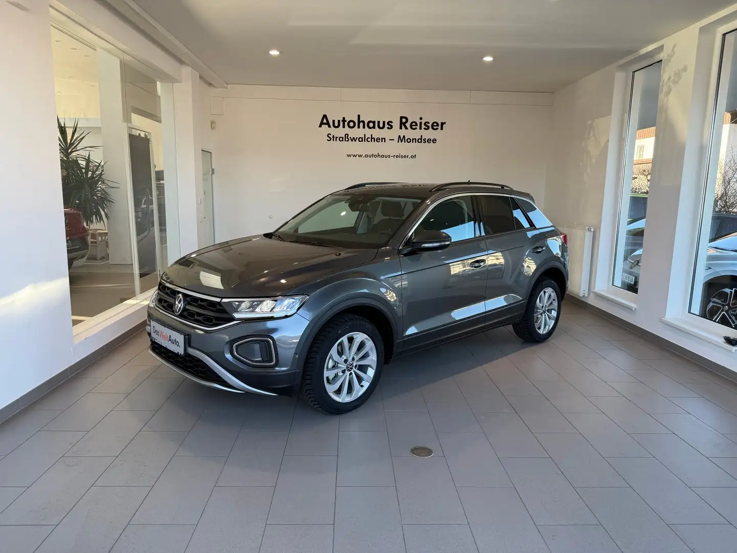 Volkswagen T-Roc Friends TSI Grau - 2