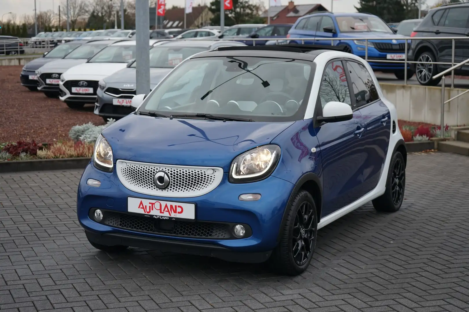smart forFour forfour 0.9 Turbo passion Faltdach Navi Kamera SHZ Blau - 2