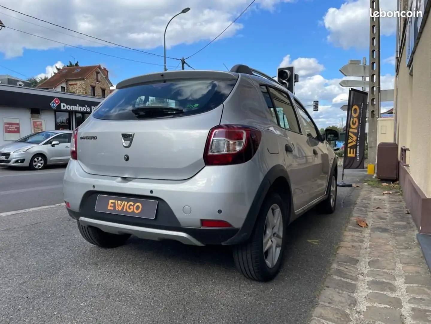 Dacia Sandero STEPWAY 0.9 TCE 90Ch PRESTIGE Gris - 2