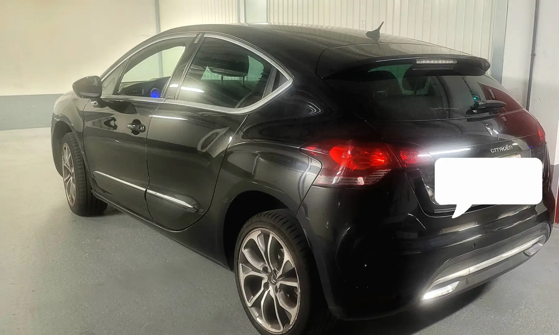 Citroen DS4 DS4 HDi 110 FAP So Chic Noir - 2