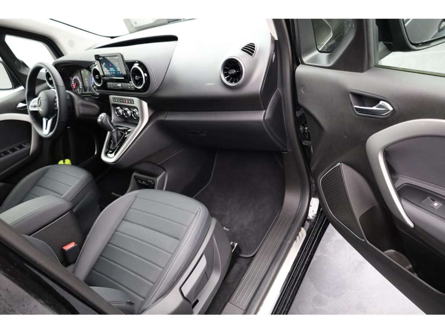 Mercedes EQT 200 - 2023 - Joinsteer - #12