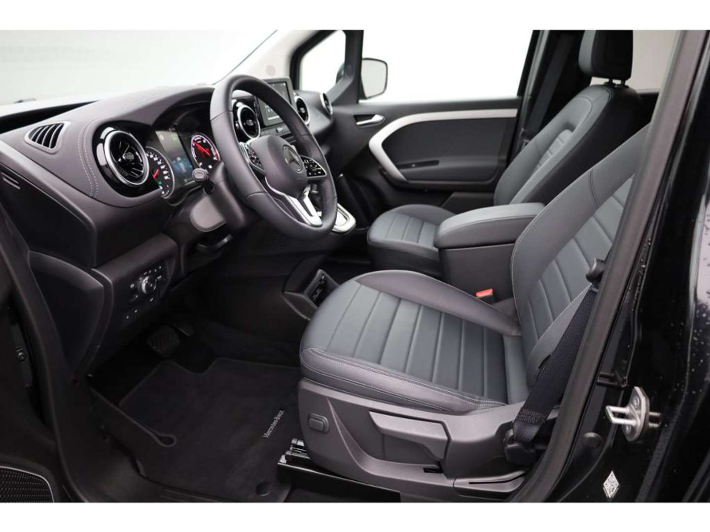 Mercedes EQT 200 - 2023 - Joinsteer - #10
