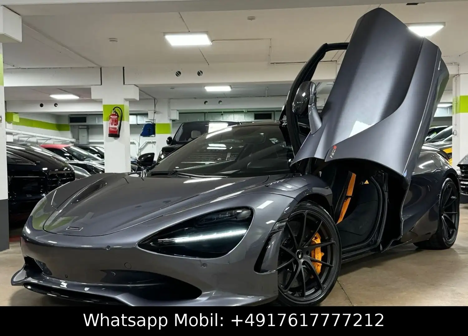 McLaren 750S COUPE MY25 CARBON EXT&INT B&W LIFT FULLOPT! Grau - 1