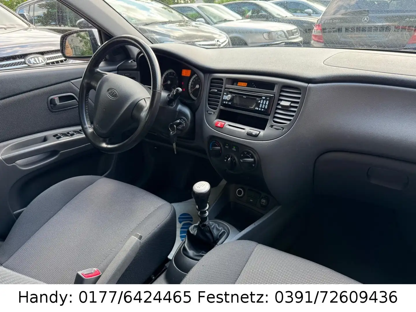 Kia Rio 1.4 KLIMA/4xel.FH/ZV mit FB/PDC Argent - 2