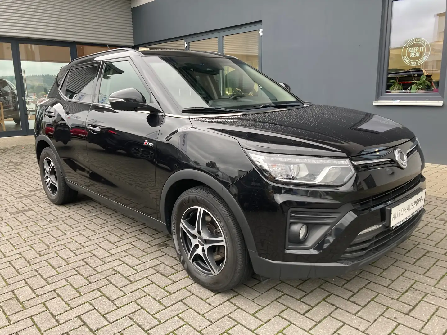 SsangYong Tivoli Tivoli 1.5 T-GDi Quartz Schwarz - 2